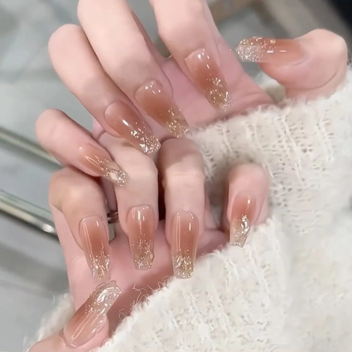 fake nails with wearing tools